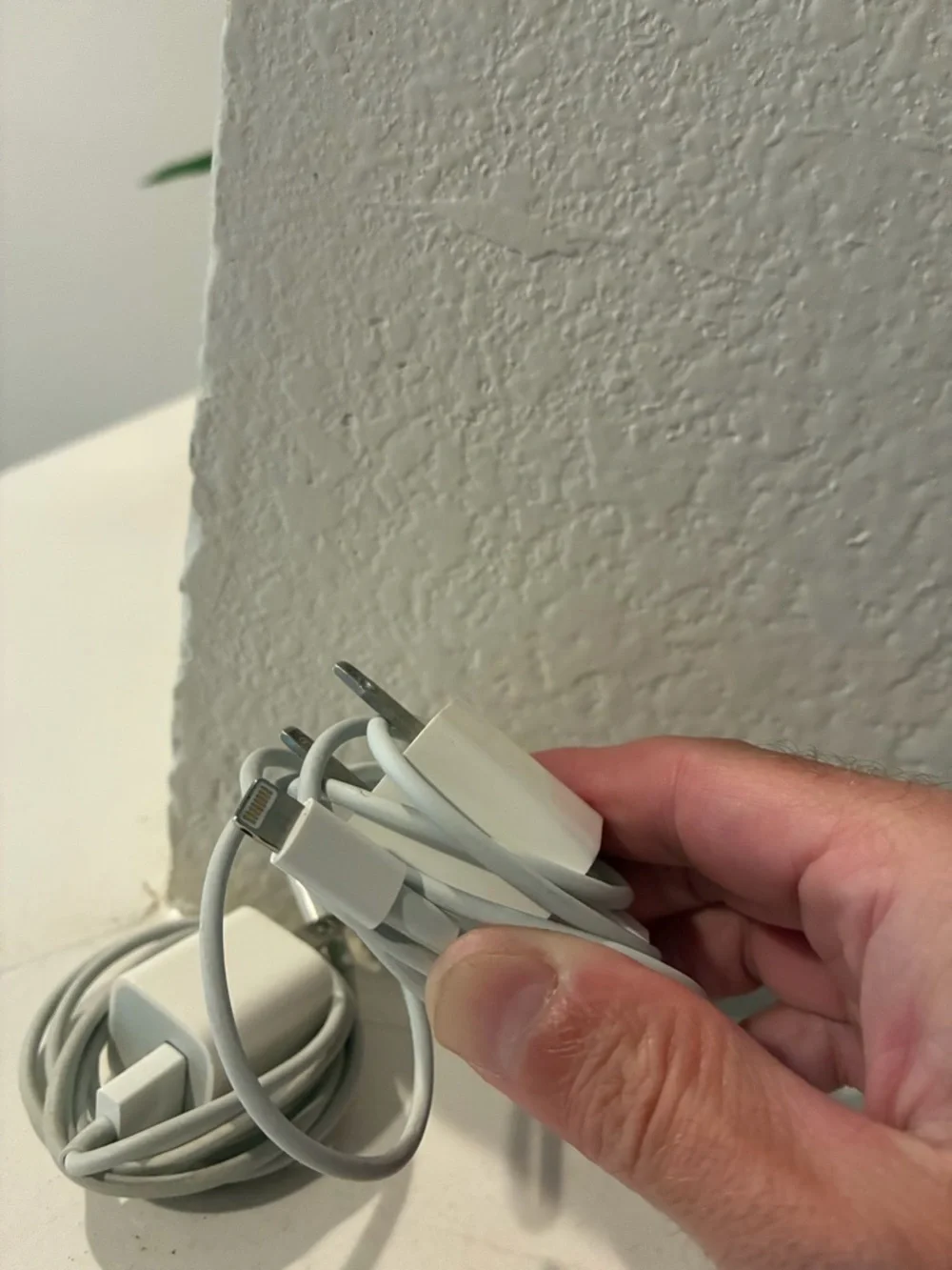 Apple A1385 Genuine White Lightning USB Wall Charger with Cable - 2 Pack